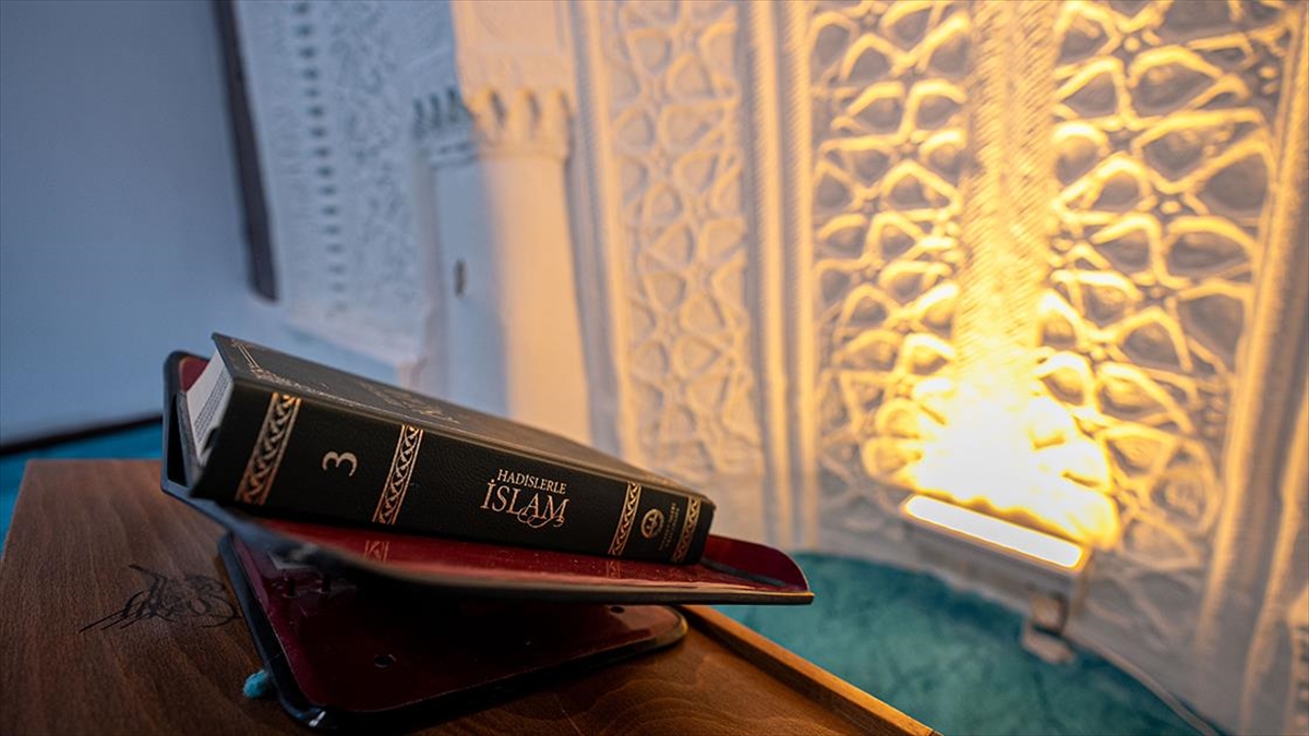 Ankara’da tarihi camide ramazanın manevi atmosferi yaşatılıyor