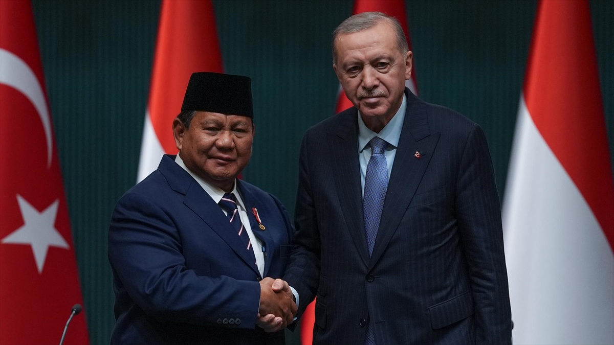 Cumhurbaşkanı Erdoğan, Endonezya Cumhurbaşkanı Subianto ile telefonda görüştü