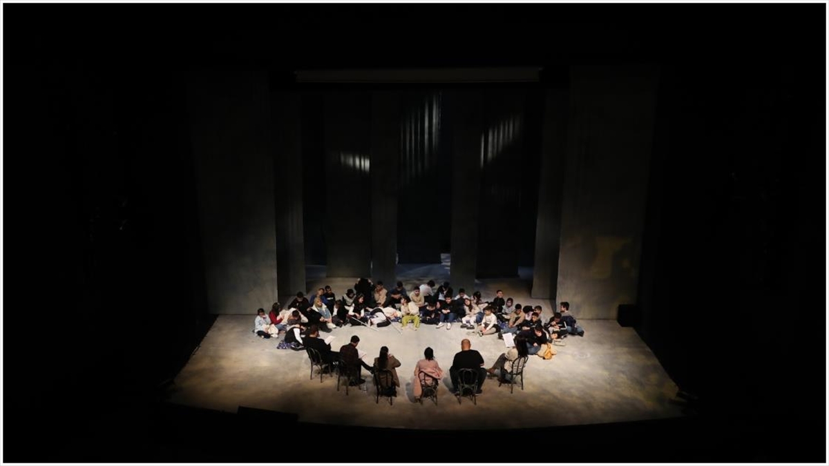 Diyarbakır Devlet Tiyatrosu perdesini gözler için değil, kalpler için de açıyor