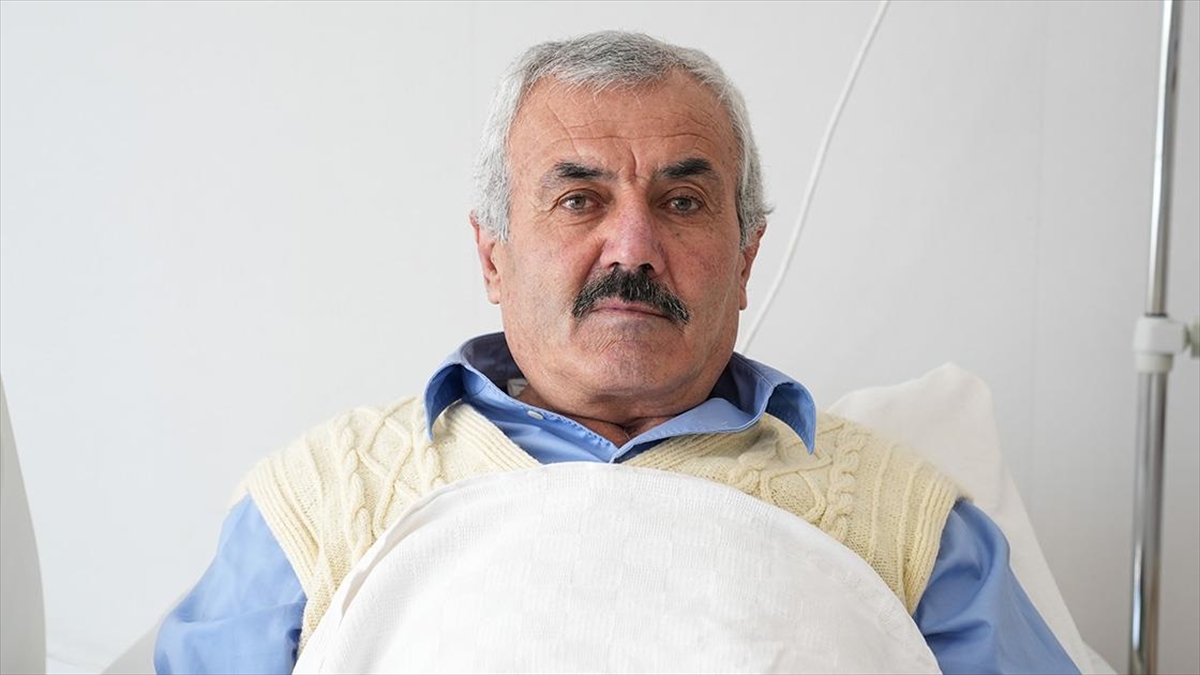 Dört yıl süren hıçkırığından tedaviyle 1 haftada kurtuldu