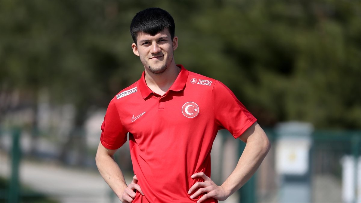 Dünya şampiyonu özel atlet Muhammet’in hedefi “olimpiyat altını”