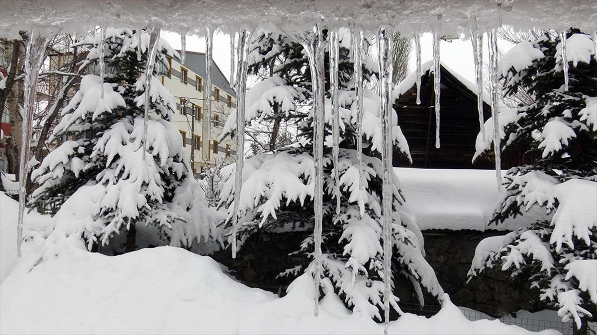 Erzurum, Ardahan ve Kars’ta soğuk hava etkisini sürdürüyor