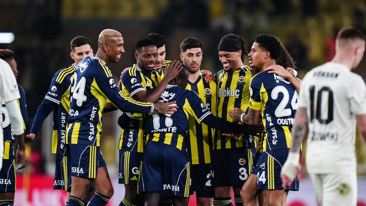 Fenerbahçe 3 puanı 4 golle aldı