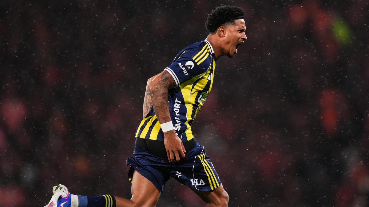 Fenerbahçeli futbolcu Jayden Oosterwolde “Dalya” demeye hazırlanıyor