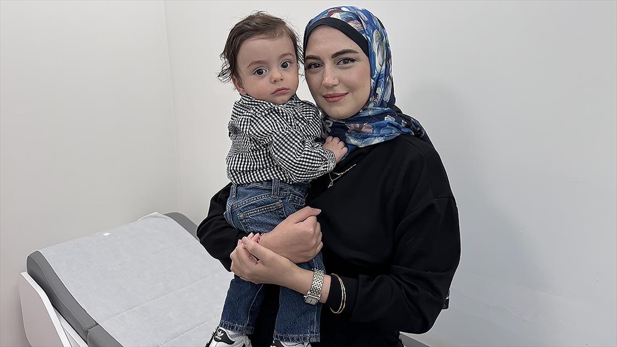 Gebeyken lösemi olduğunu öğrenen anne hem sağlığına hem bebeğine kavuştu Gebeyken lösemi olduğunu öğrenen anne hem sağlığına hem bebeğine kavuştu