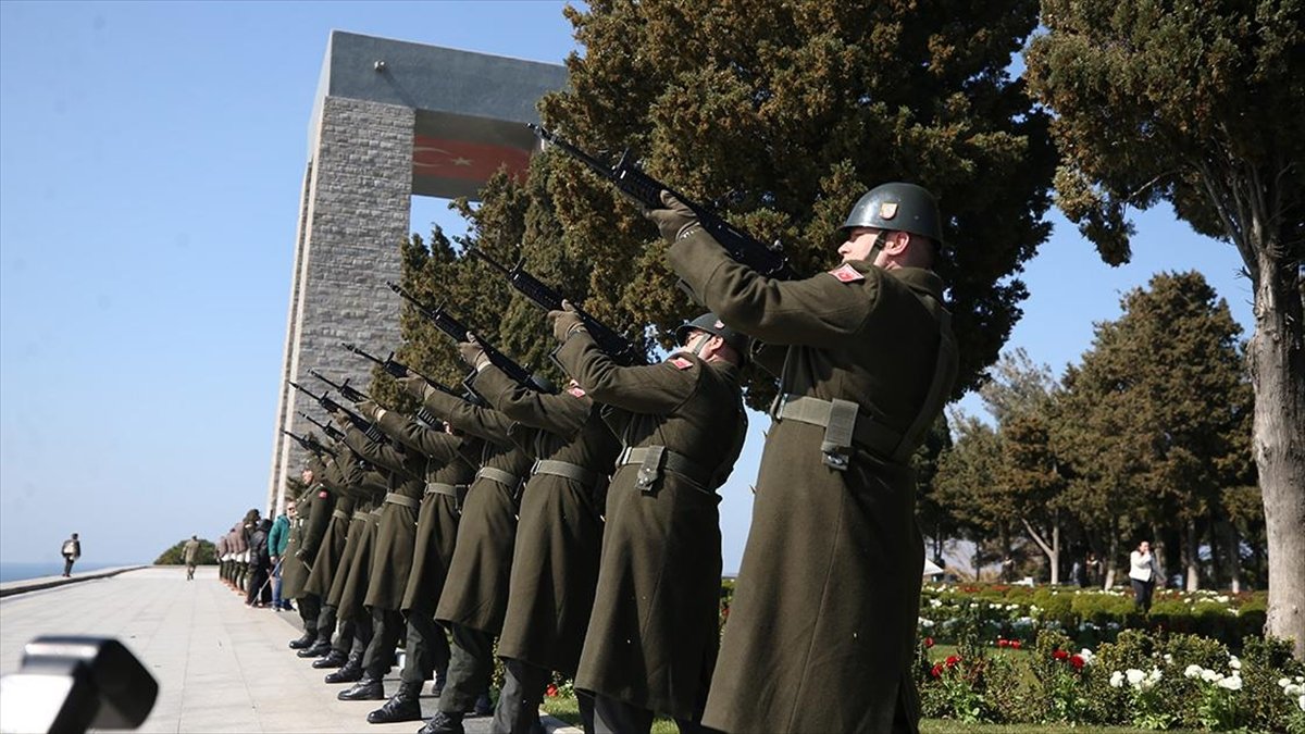 Gelibolu Yarımadası’nda Çanakkale Deniz Zaferi törenlerinin provası yapıldı Gelibolu Yarımadası’nda Çanakkale Deniz Zaferi törenlerinin provası yapıldı