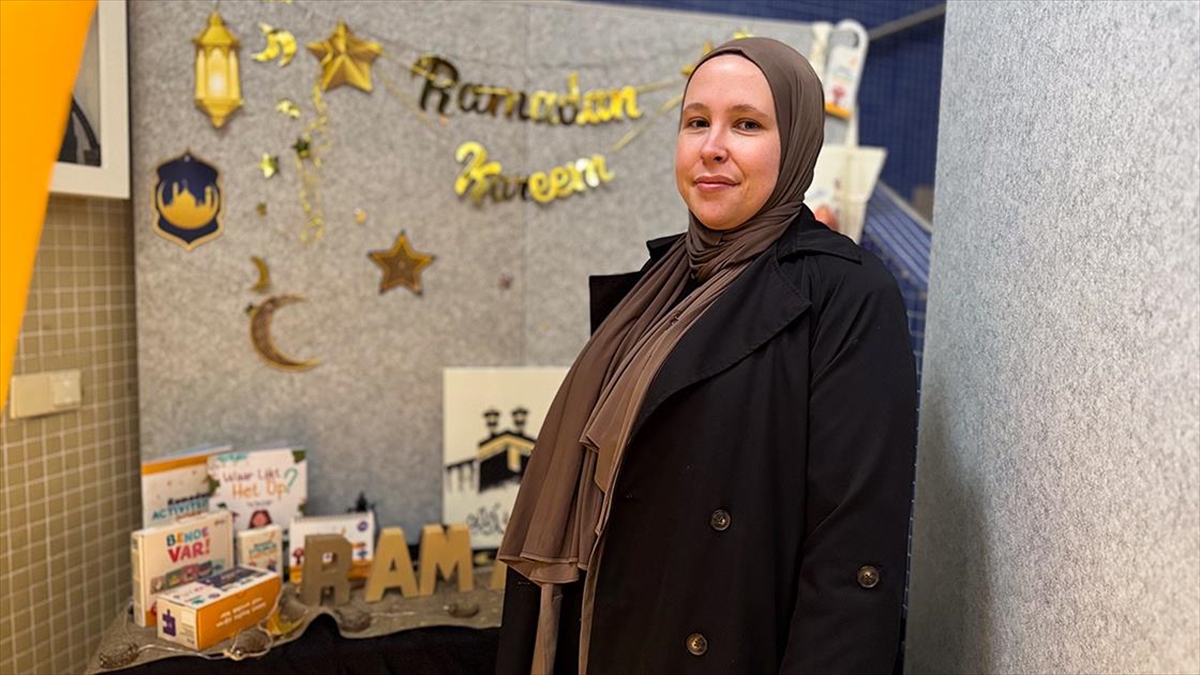 Hollanda’da sonradan Müslüman olan Zeynep van de Weijer: O an İslam’da daha fazlası olduğunu düşündüm Hollanda’da sonradan Müslüman olan Zeynep van de Weijer: O an İslam’da daha fazlası olduğunu düşündüm