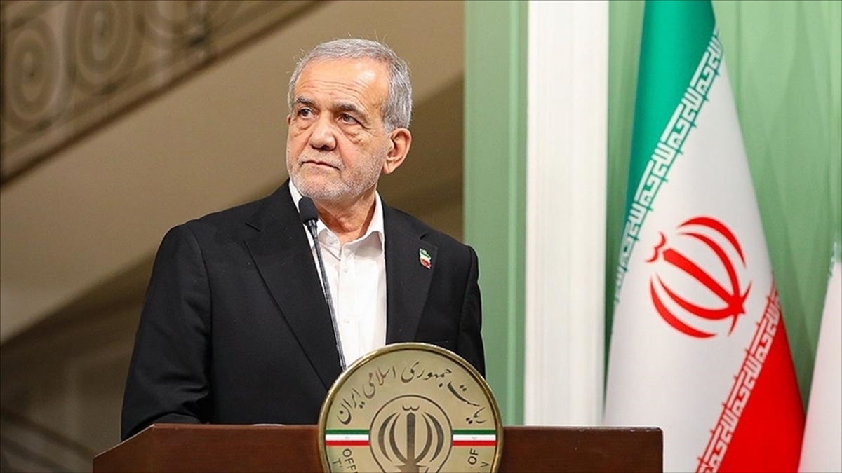 İran Cumhurbaşkanı, ABD-İsrail saldırılarına karşı çıkan ve üslerini açmayan İspanya’ya teşekkür etti