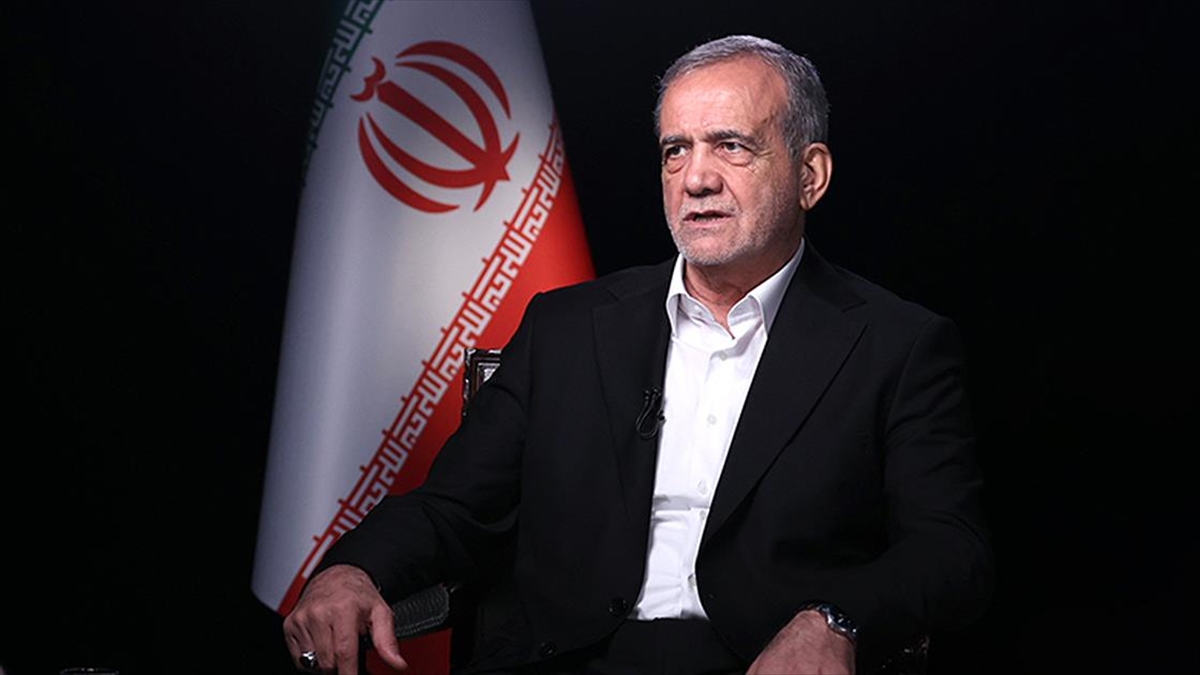 İran Cumhurbaşkanı Pezeşkiyan’dan Cumhurbaşkanı Erdoğan’a ve Türk milletine hitaben Türkçe mesaj İran Cumhurbaşkanı Pezeşkiyan’dan Cumhurbaşkanı Erdoğan’a ve Türk milletine hitaben Türkçe mesaj