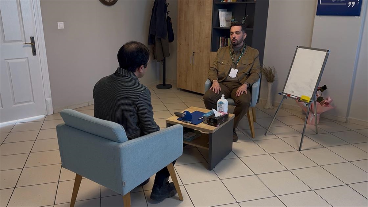 Isparta’da Yeşilay’dan aldığı destekle sanal kumar bağımlılığından kurtuldu Isparta’da Yeşilay’dan aldığı destekle sanal kumar bağımlılığından kurtuldu