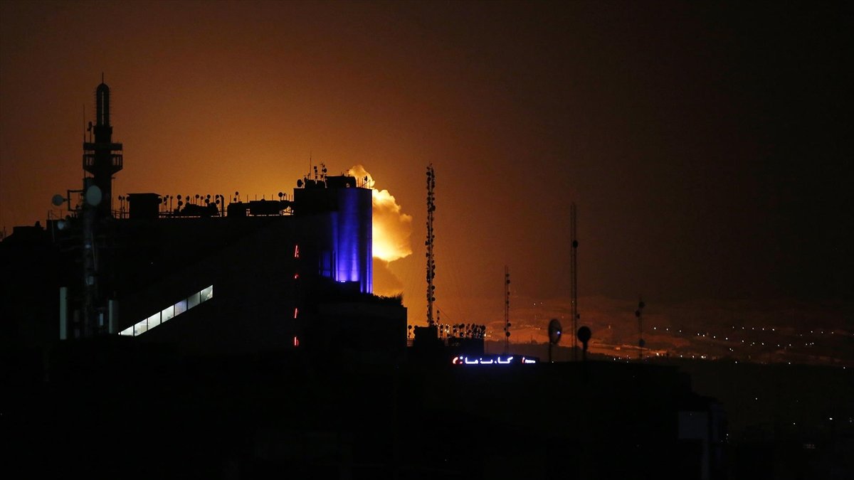 İsrail ordusu, son 24 saatte İran’da 200’ün üzerinde hedefi vurduğunu öne sürdü