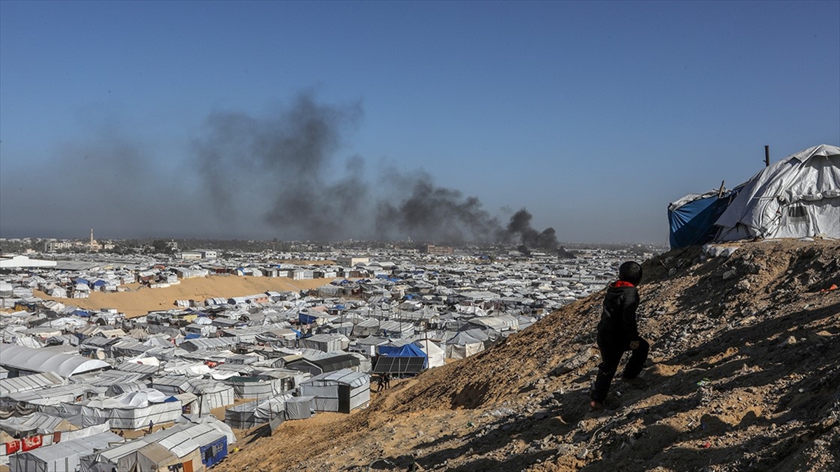 İsrail’in Gazze’ye saldırılarında can kaybı 72 bin 116’ya yükseldi İsrail’in Gazze’ye saldırılarında can kaybı 72 bin 116’ya yükseldi