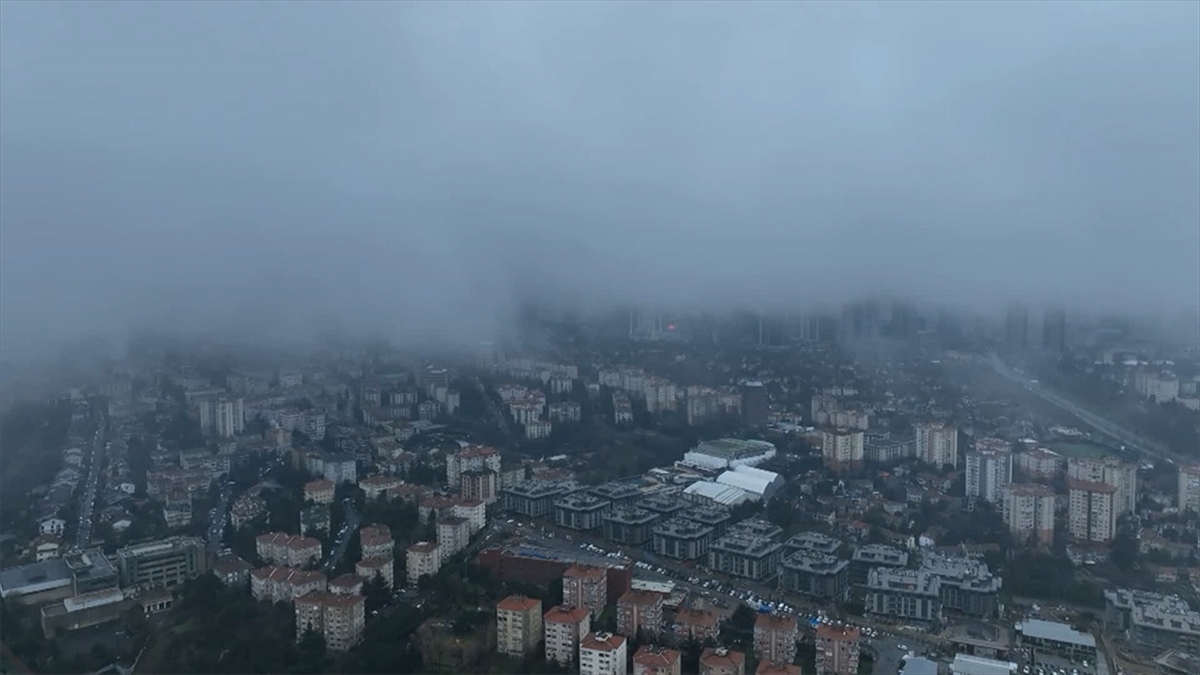 İstanbul’da sabah saatlerinde sis etkili oldu
