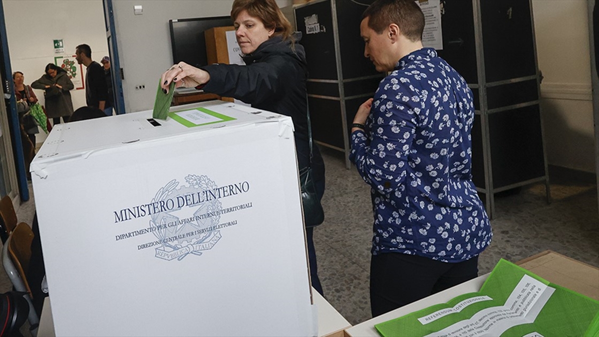 İtalya’da referandum yenilgisinin, Meloni hükümeti üzerindeki sarsıntıları sürüyor