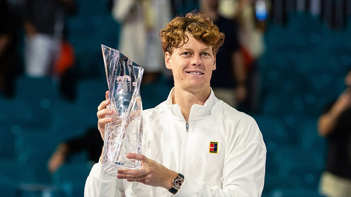 İtalyan tenisçi Jannik Sinner, Miami Açık’ta şampiyon oldu İtalyan tenisçi Jannik Sinner, Miami Açık’ta şampiyon oldu