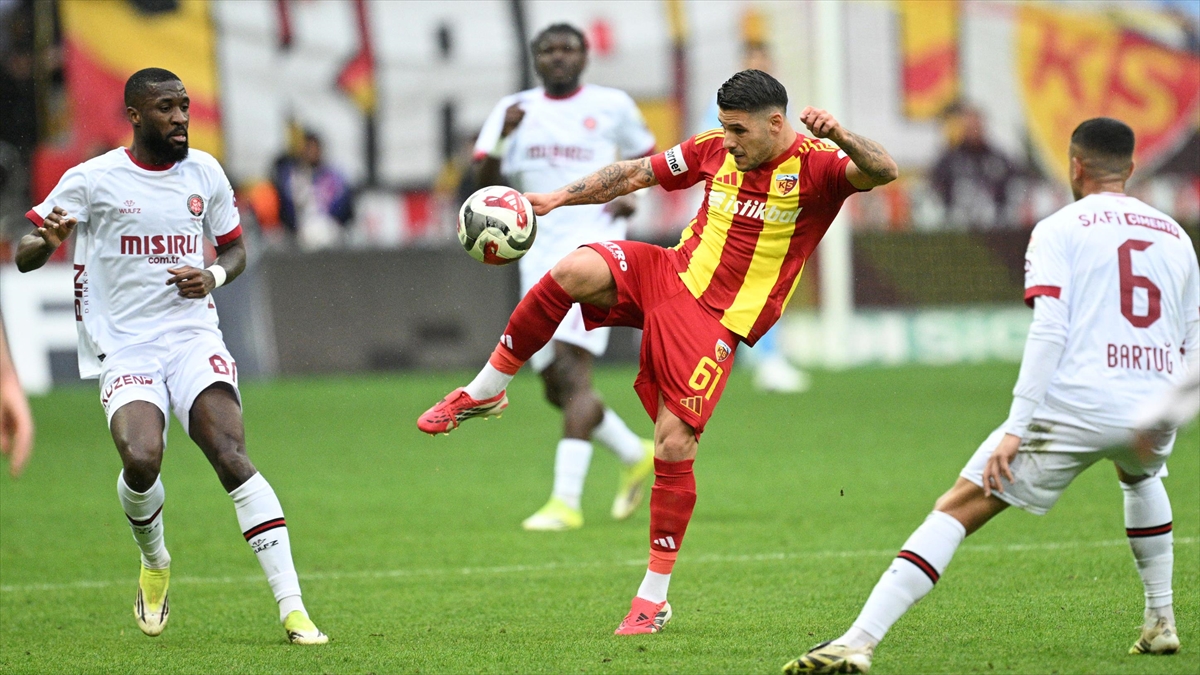 Kayserispor, Fatih Karagümrük’ü mağlup etti