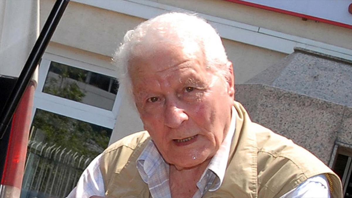 Kötü adam rolleriyle Yeşilçam’ın unutulmazları arasına giren sanatçı: Kenan Pars Kötü adam rolleriyle Yeşilçam’ın unutulmazları arasına giren sanatçı: Kenan Pars