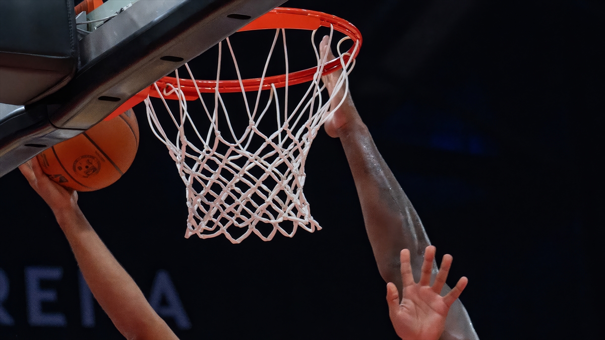 NBA’de Knicks, Spurs’ün 11 maçlık galibiyet serisine son verdi NBA’de Knicks, Spurs’ün 11 maçlık galibiyet serisine son verdi