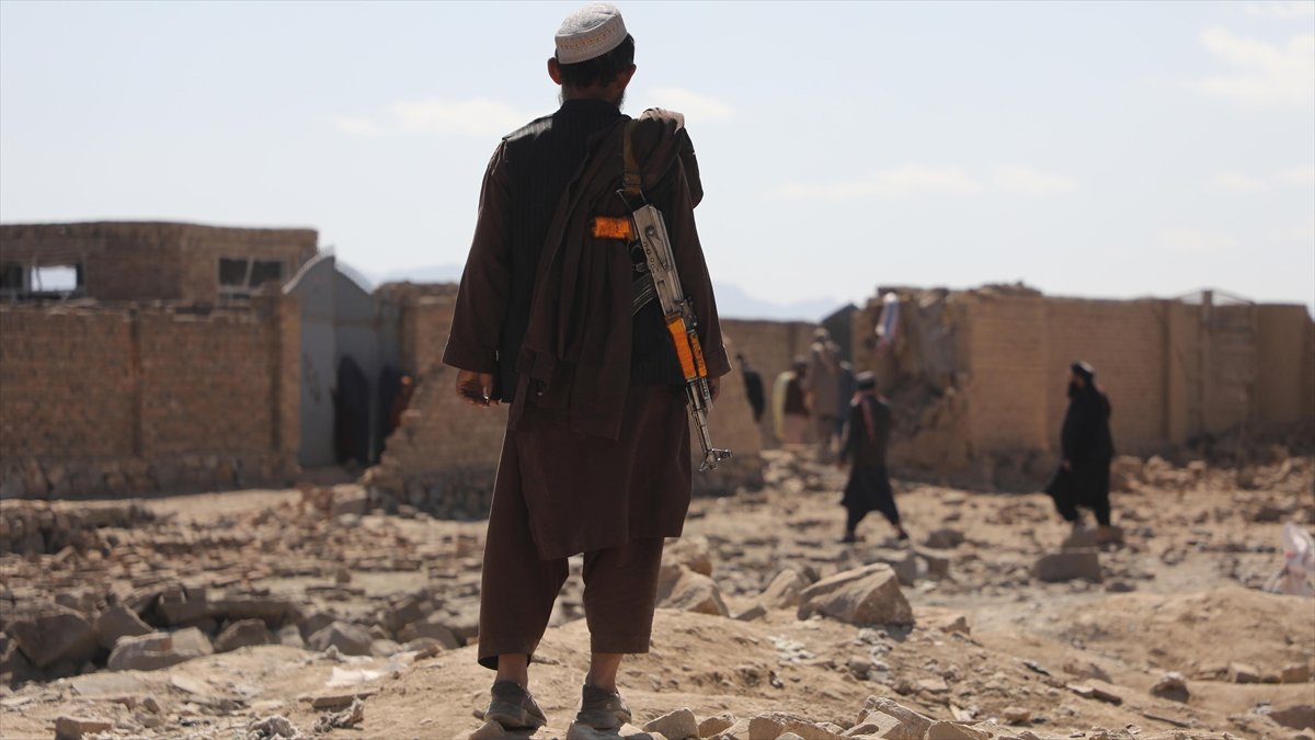 Pakistan-Afganistan arasında süren çatışmalarda kayıp sayısı artıyor