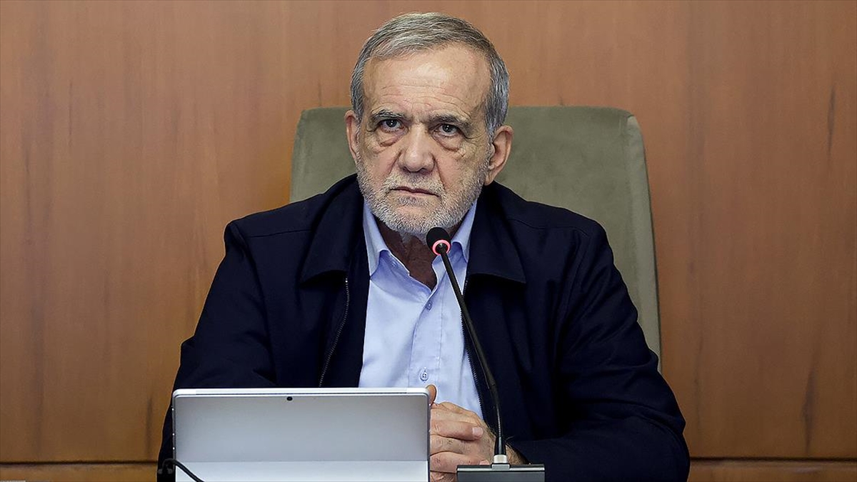 Pezeşkiyan: “Nükleer silah arayışında değiliz, komşularla çatışma istemiyoruz”