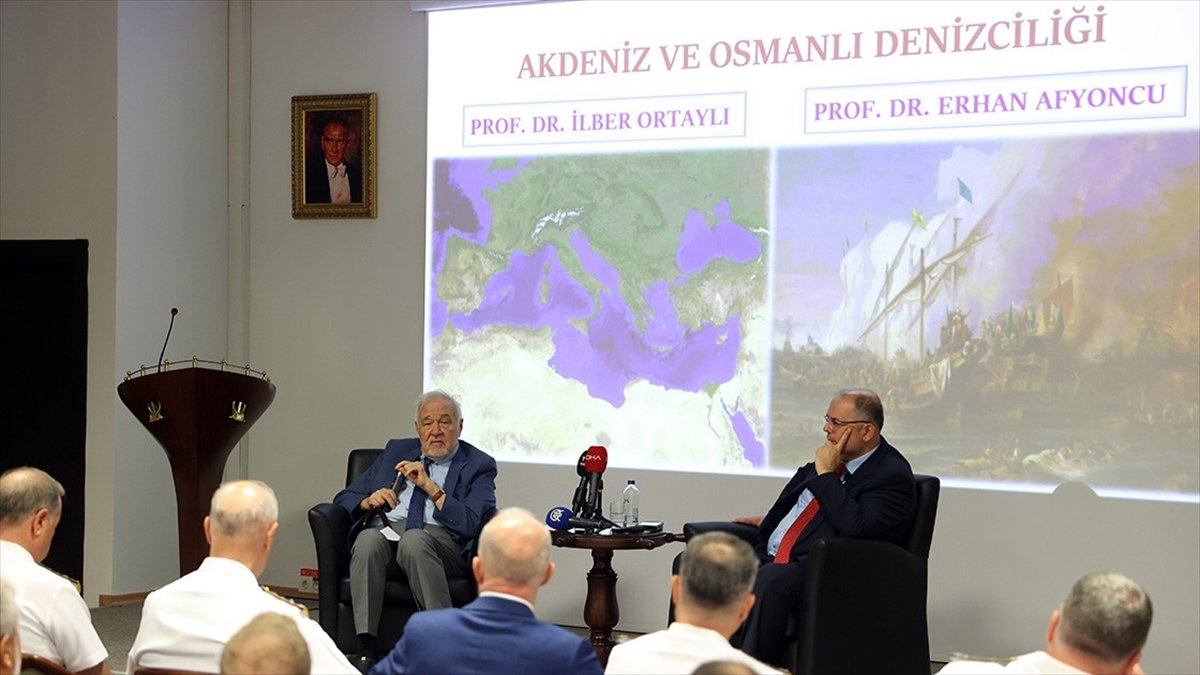 Prof. Dr. İlber Ortaylı, TEKNOFEST Mavi Vatan’da Türk denizciliğinin önemini vurgulamıştı
