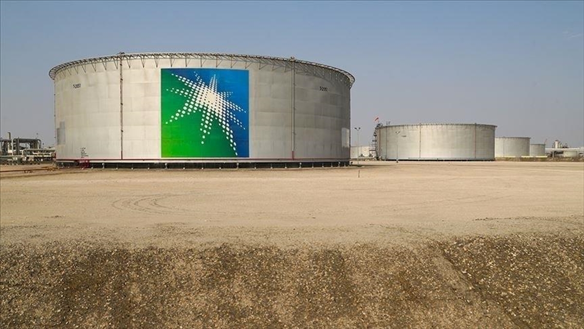 Saudi Aramco, Hürmüz’deki aksamalara karşı Yenbu rotasını devreye aldığını bildirdi