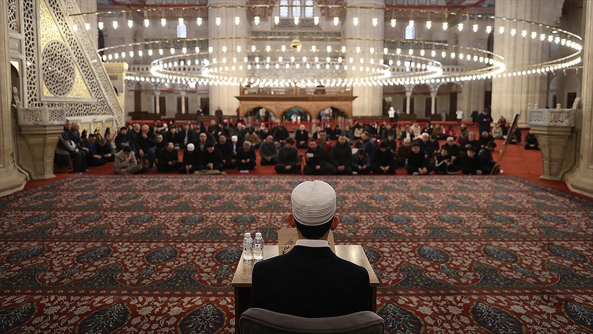 Selimiye Camisi genç hafızların yarışmasına ev sahipliği yaptı