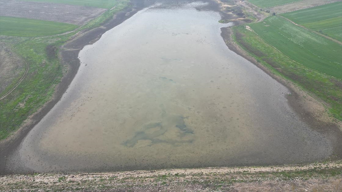 Tekirdağ’da kuruyan gölet yağışlarla yeniden doluyor Tekirdağ’da kuruyan gölet yağışlarla yeniden doluyor