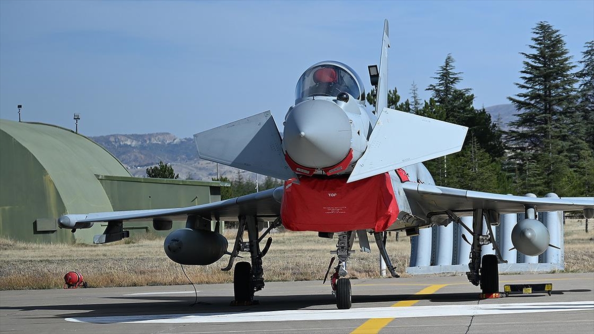 Türkiye ve İngiltere, Eurofighter Typhoon Projesi kapsamında teknik ve lojistik destek sözleşmesi imzaladı