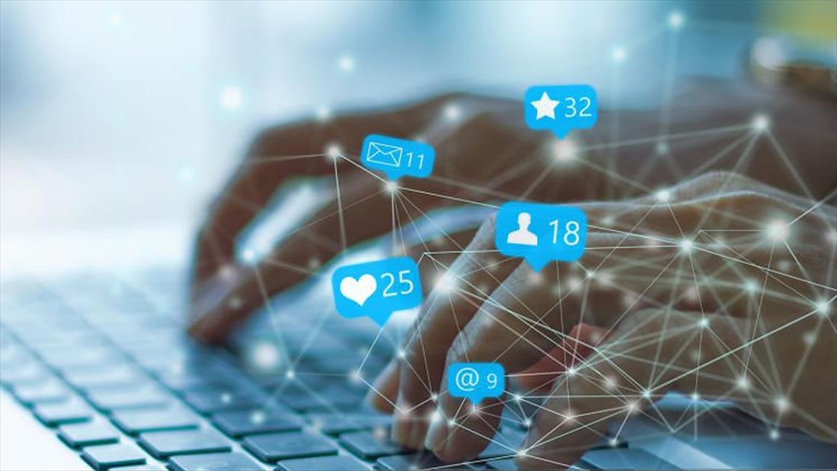 Türkiye’de çevrim içi medyada geçirilen haftalık süre 41 saat 37 dakikaya ulaştı