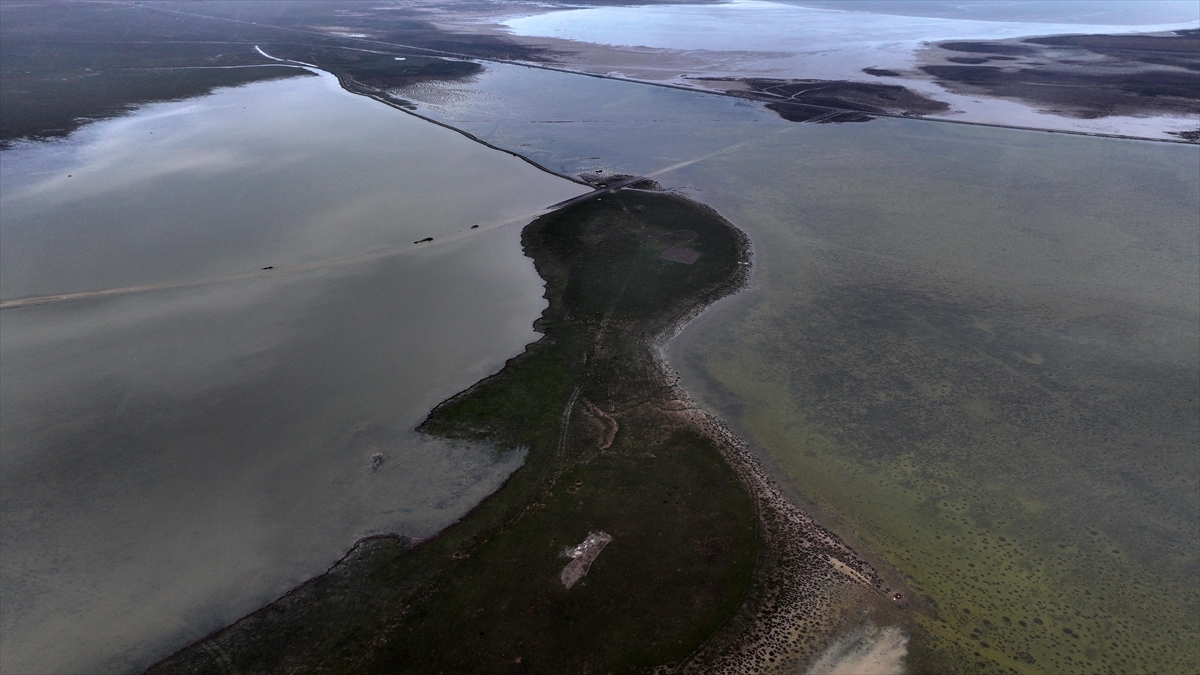 Tuzla Palas Gölü yağışlarla 41 yıl önceki havzasına yeniden kavuştu Tuzla Palas Gölü yağışlarla 41 yıl önceki havzasına yeniden kavuştu