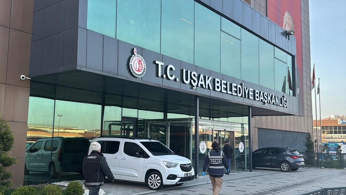 Uşak, Kocaeli ve Ankara’da düzenlenen rüşvet operasyonunda 11 şüpheli gözaltına alındı