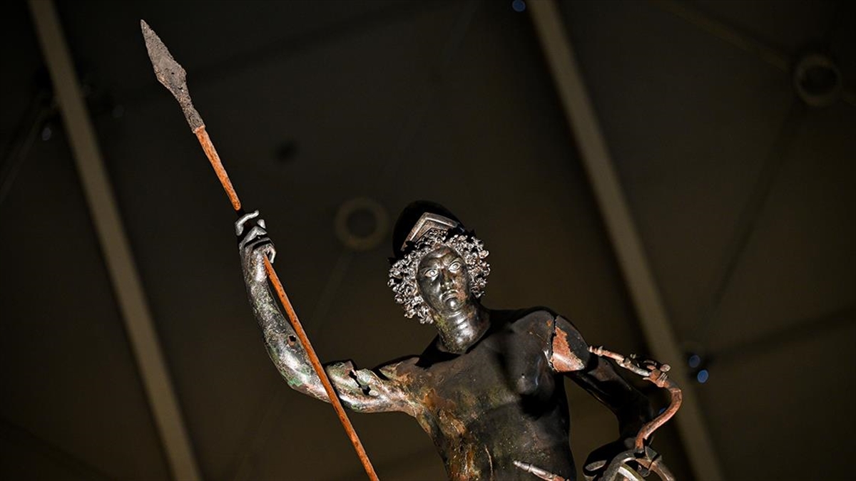 Zeugma’da yaklaşık 2 bin yıllık Mars heykeline seyir platformu yapıldı