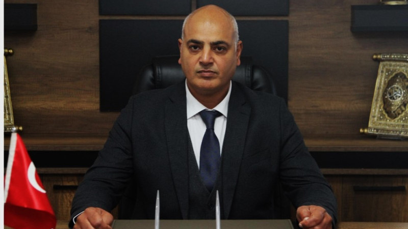 DSP İzmir İl Başkanı Adem Yaşar Belediye İşçisinin ve Memurun sesini duyun çağrısında bulundu…