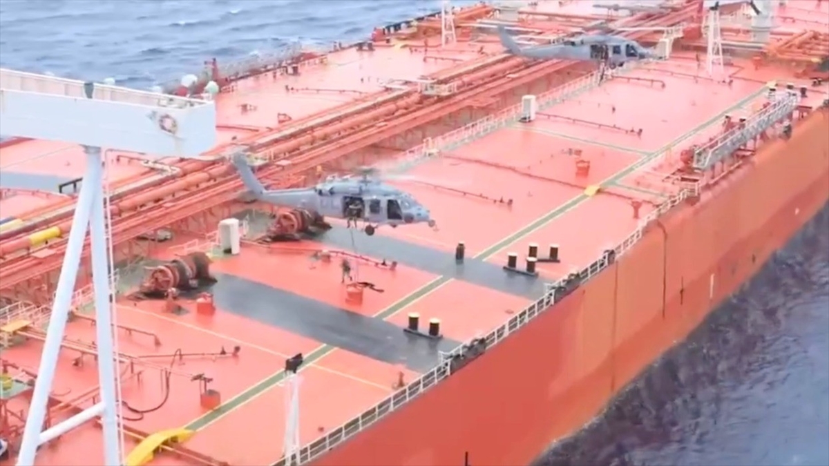 ABD, Hint-Pasifik’te “devletsiz ve yaptırım uygulanan” M/T Tifani gemisine baskın düzenledi