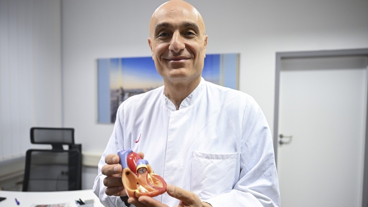 Almanya’da Türk doktor, yeni geliştirilen kalp kapakçığını kalbe yerleştirerek bir ilke imza attı