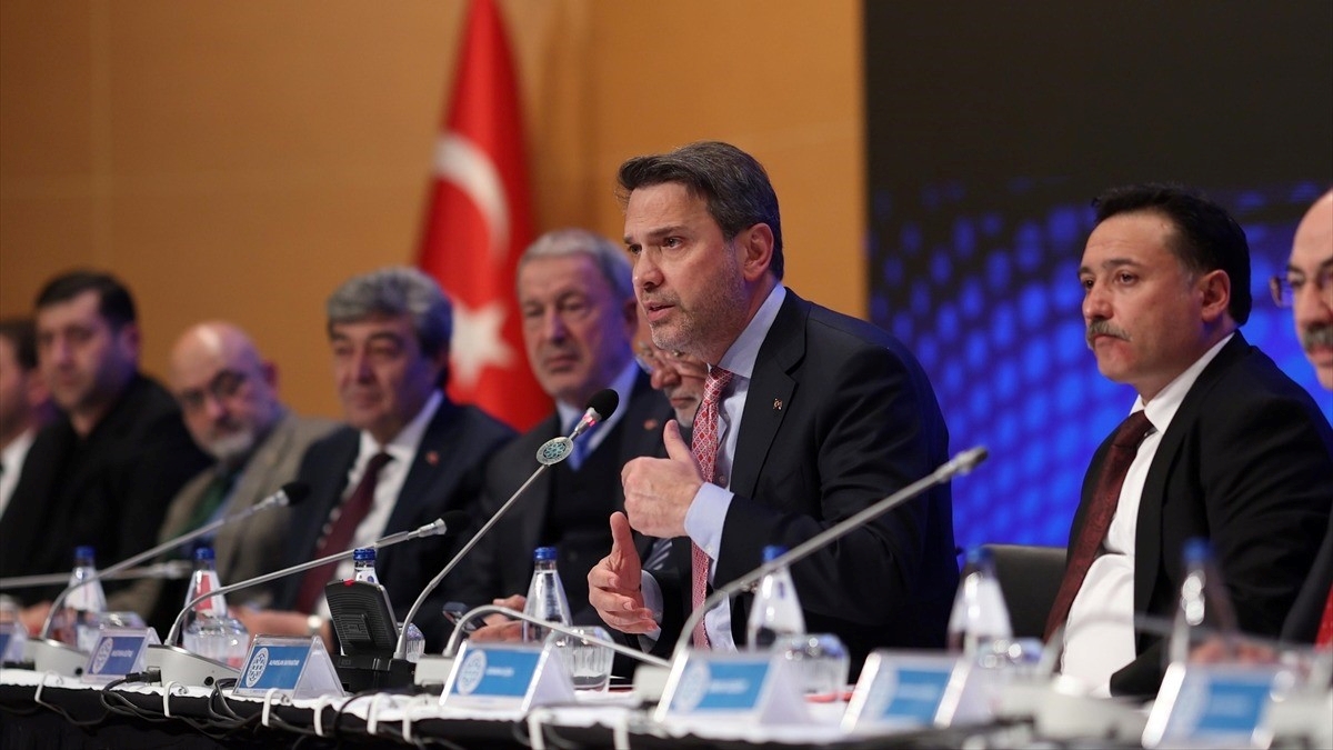 Bakan Bayraktar: 70 yıllık rüyası olan nükleeri enerji sepetine katmış bir Türkiye hedefimiz var Bakan Bayraktar: 70 yıllık rüyası olan nükleeri enerji sepetine katmış bir Türkiye hedefimiz var