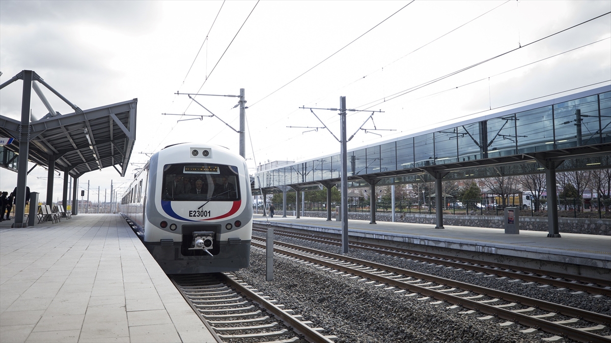 Başkentray 8 yılda 140 milyondan fazla yolcuya hizmet verdi Başkentray 8 yılda 140 milyondan fazla yolcuya hizmet verdi