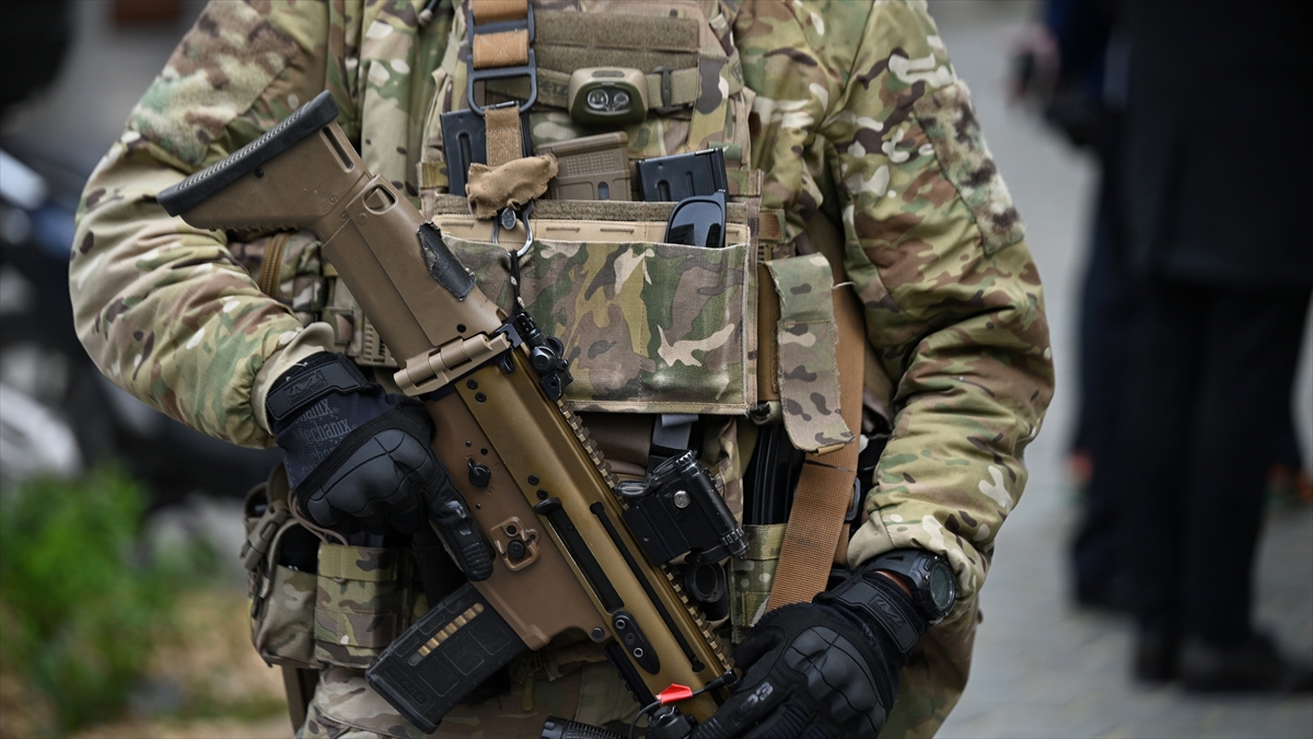 Belçika’da gönüllü askerlik programına 3 binden fazla kişi başvurdu Belçika’da gönüllü askerlik programına 3 binden fazla kişi başvurdu