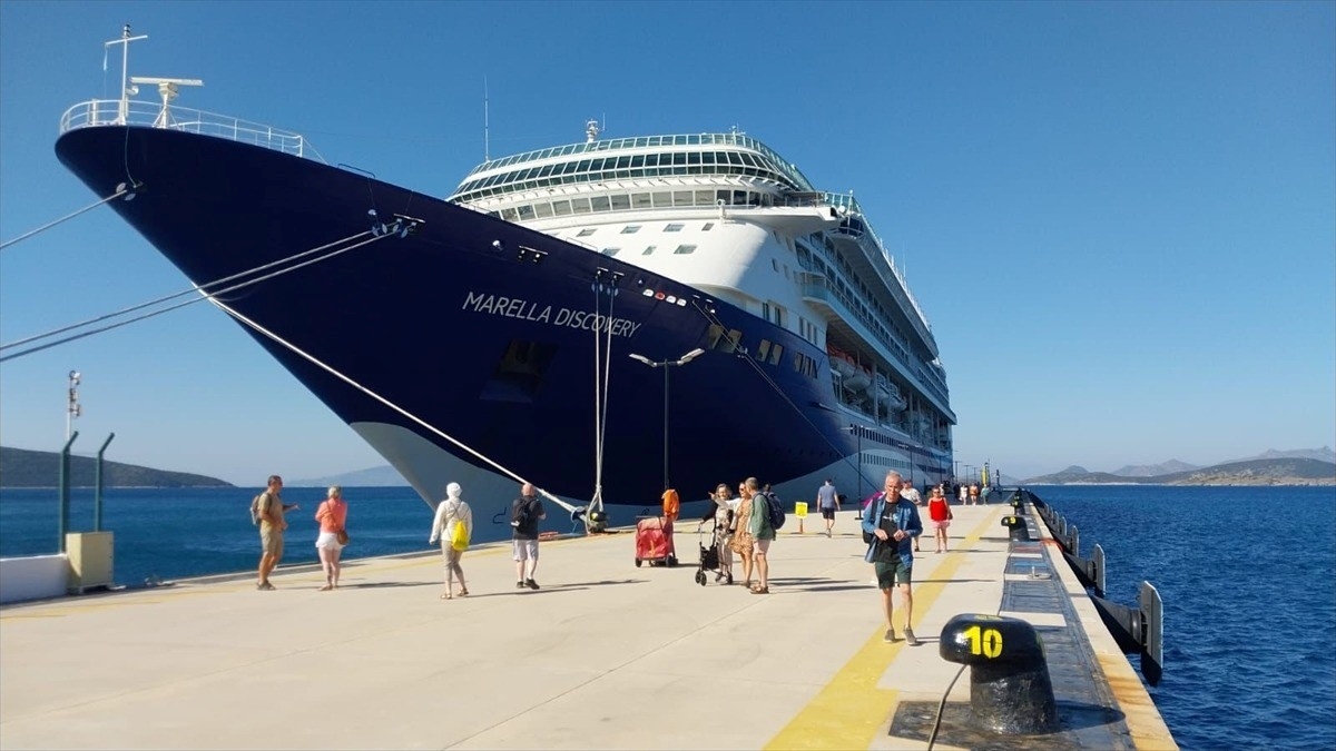 Bodrum’a “Marella Discovery” kruvaziyeriyle 1752 turist geldi