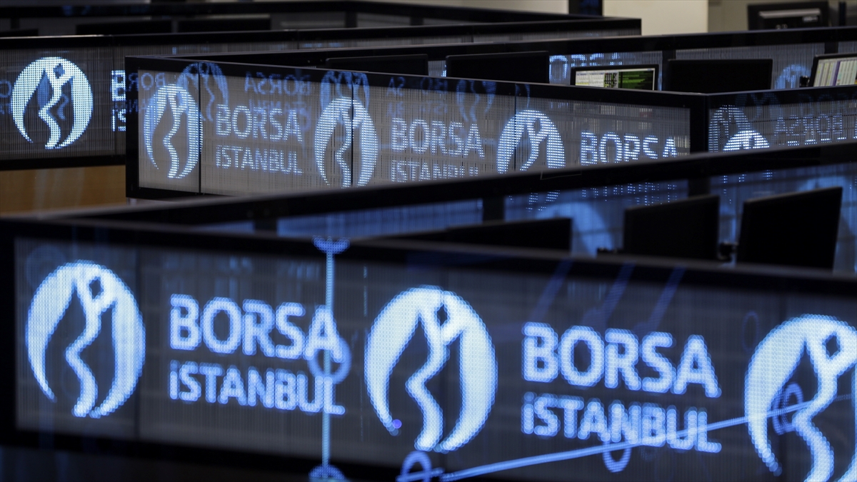 Borsa günü rekor seviyeden tamamladı