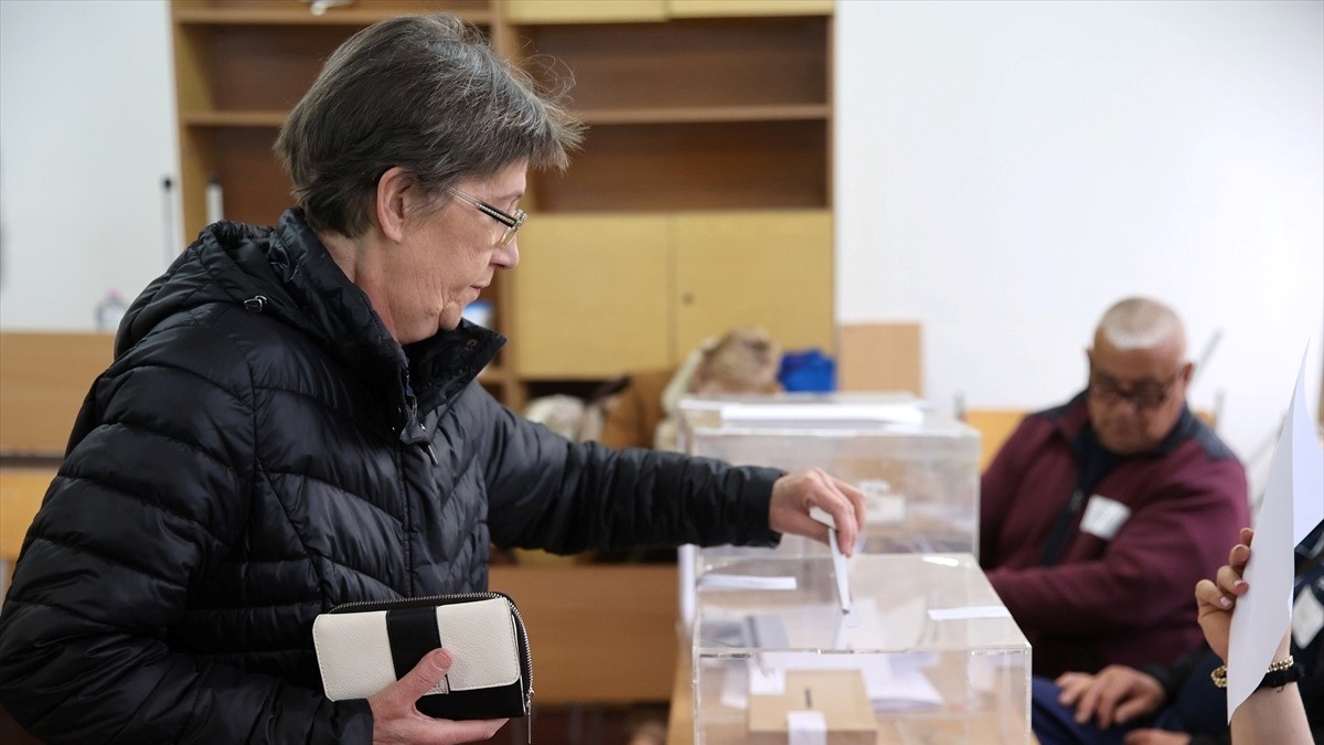 Bulgaristan’da genel seçim için oy kullanma işlemi başladı