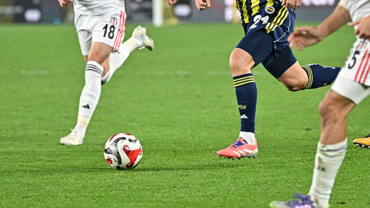Fenerbahçe-Beşiktaş rekabetinde 16 futbolcunun “ilk derbi” heyecanı