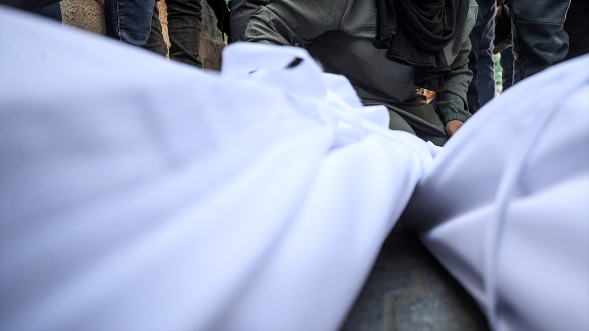 Gazze’de İsrail askerlerinin açtığı ateş sonucu ağır yaralanan Filistinli çocuk hayatını kaybetti