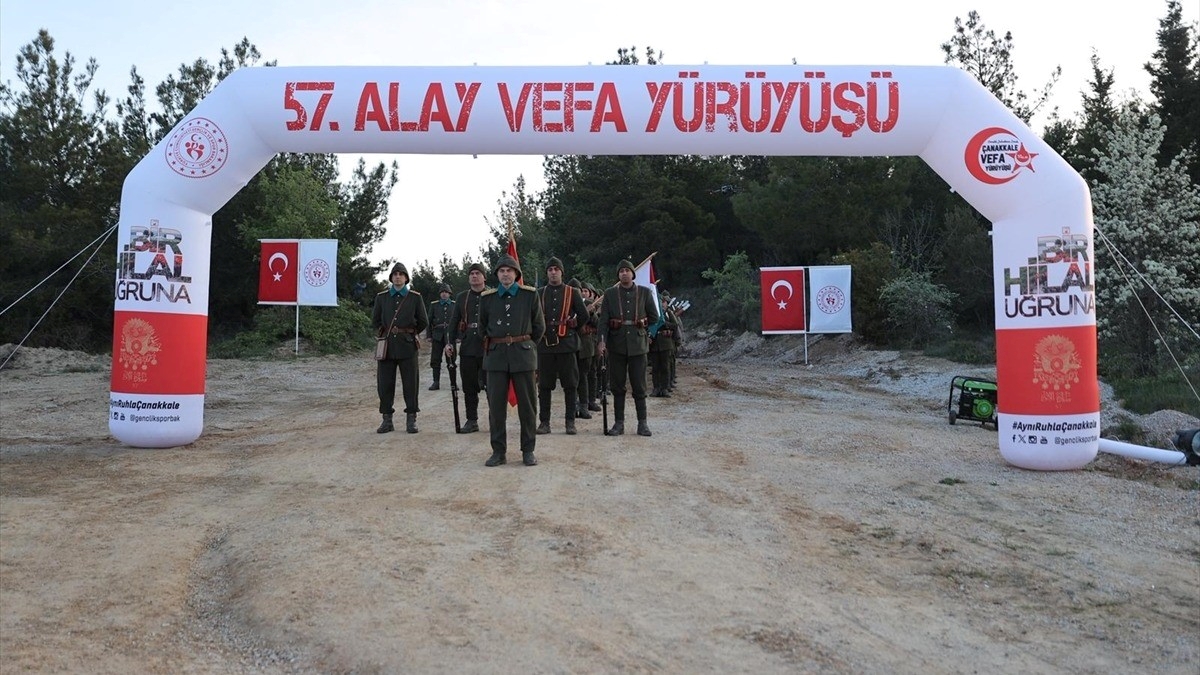 Gelibolu Yarımadası’nda 57. Alay Vefa Yürüyüşü