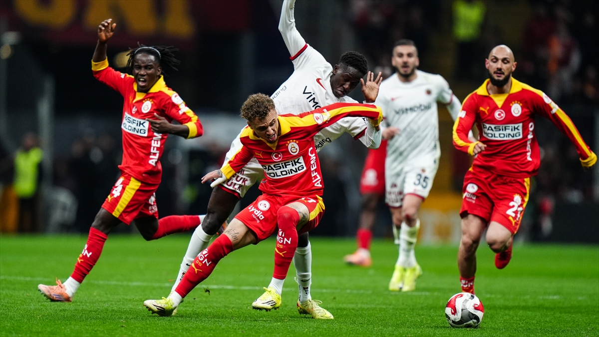 Gençlerbirliği Galatasaray’ı 2-0 mağlup ederek yarı finale yükseldi