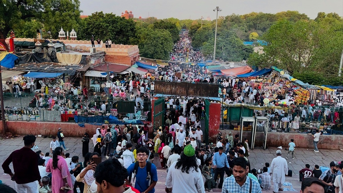 Hindistan’da 15 yıl aradan sonra yapılacak nüfus sayımı politika belirlemede kritik rol oynayacak