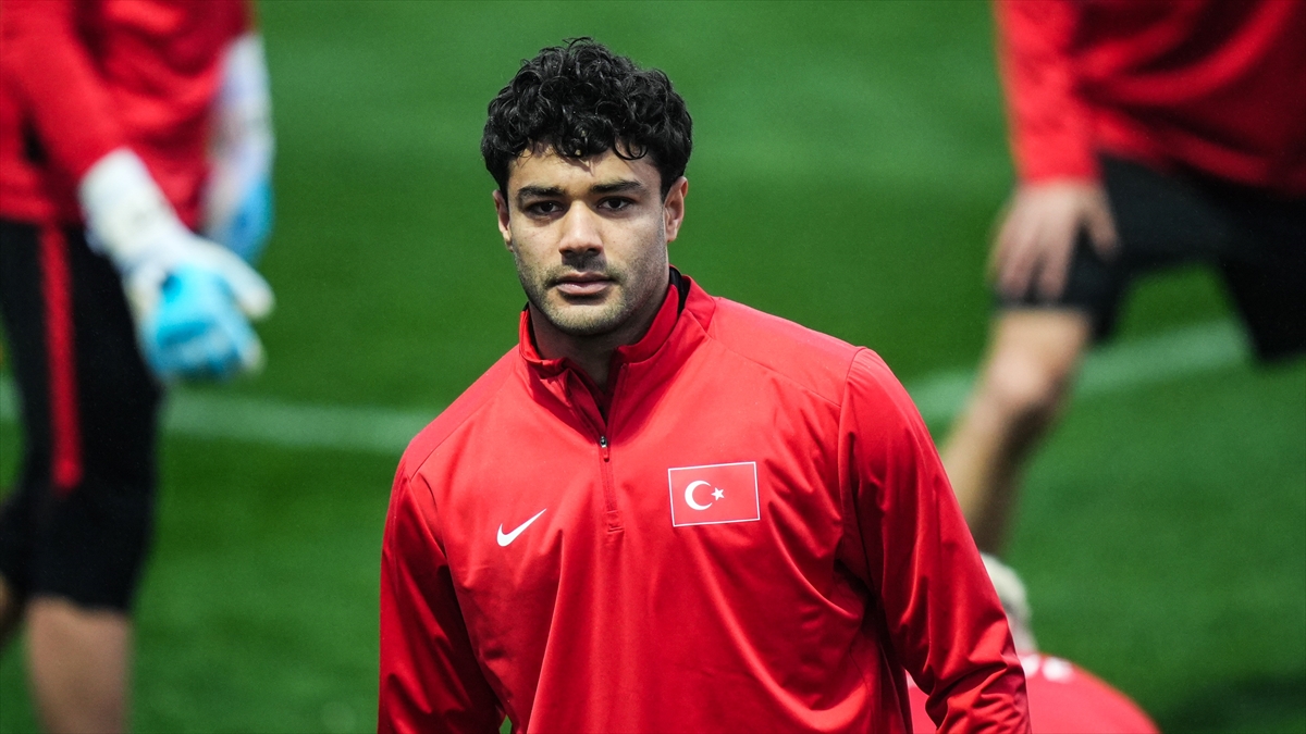 Hoffenheim, milli futbolcu Ozan Kabak’ın sözleşmesini uzattı Hoffenheim, milli futbolcu Ozan Kabak’ın sözleşmesini uzattı