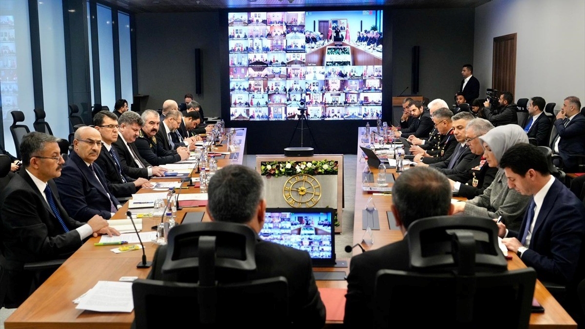 İçişleri Bakanlığında “okul güvenliği” toplantısı yapıldı İçişleri Bakanlığında “okul güvenliği” toplantısı yapıldı