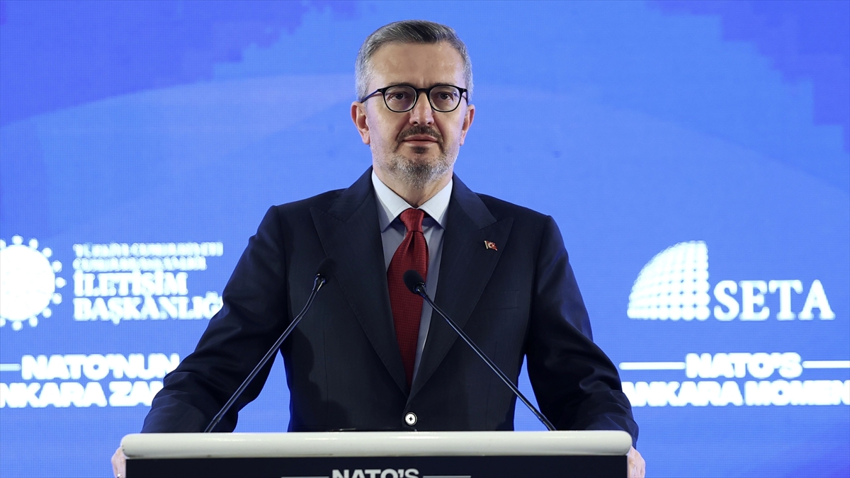 İletişim Başkanı Duran: Diplomasinin tüm imkanlarını kullanmaya devam edeceğiz İletişim Başkanı Duran: Diplomasinin tüm imkanlarını kullanmaya devam edeceğiz
